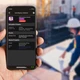 Mitarbeiter auf der Baustelle nutzen die Vanillaplan Mobile App zur digitalen Kommunikation und Einsatzplanung per Smartphone